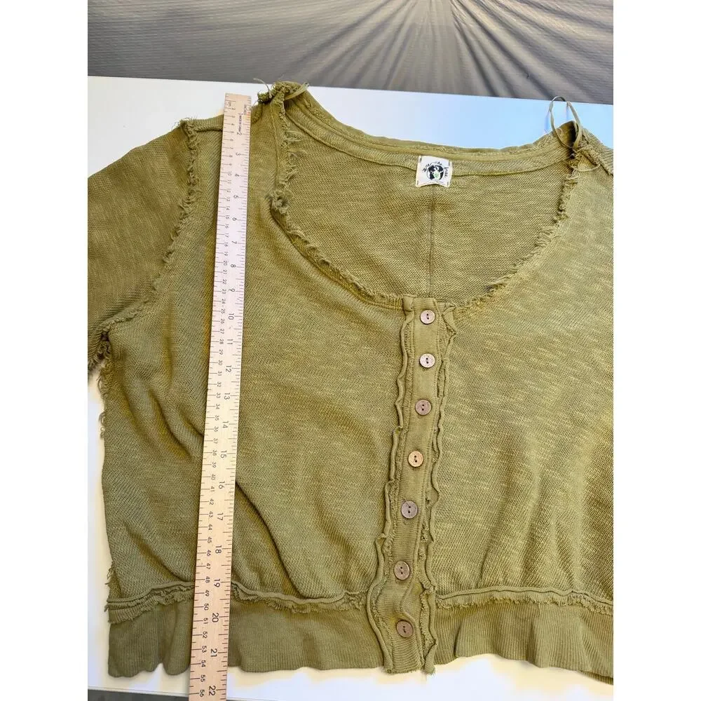 Free People We the Free Golden Road Cardi Size M Curly Willow Green Boho Grunge